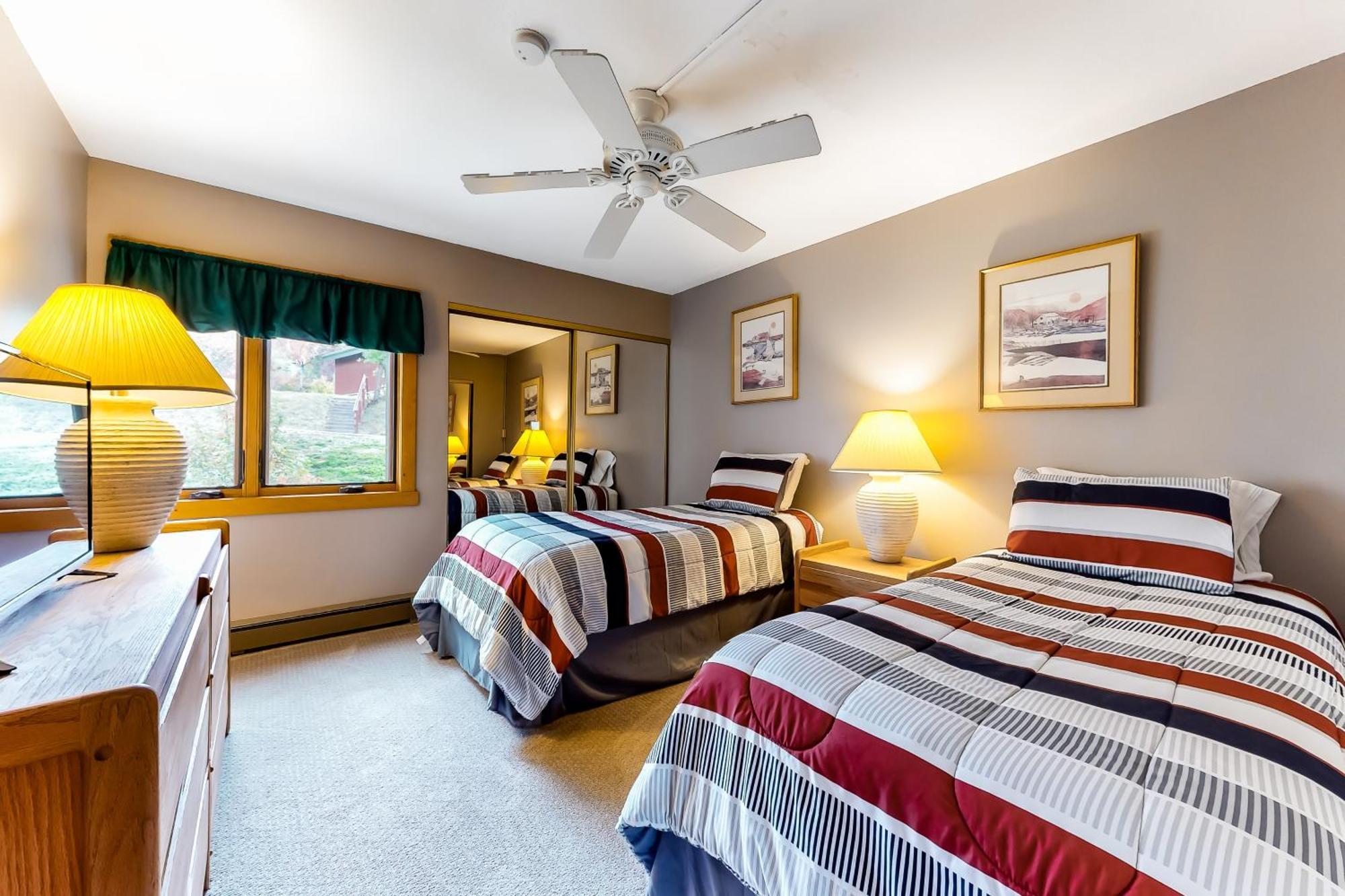 Ski Inn Steamboat Springs Room photo