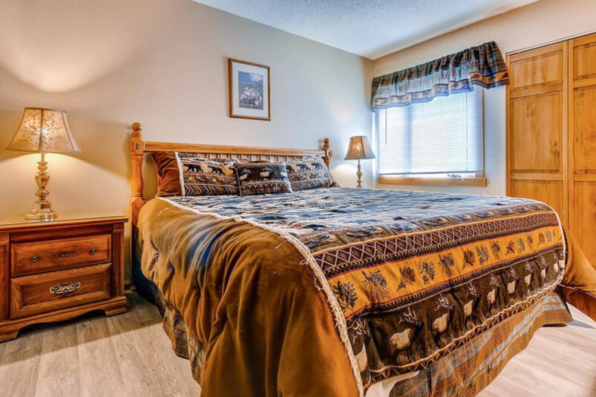 Ski Inn Steamboat Springs Room photo
