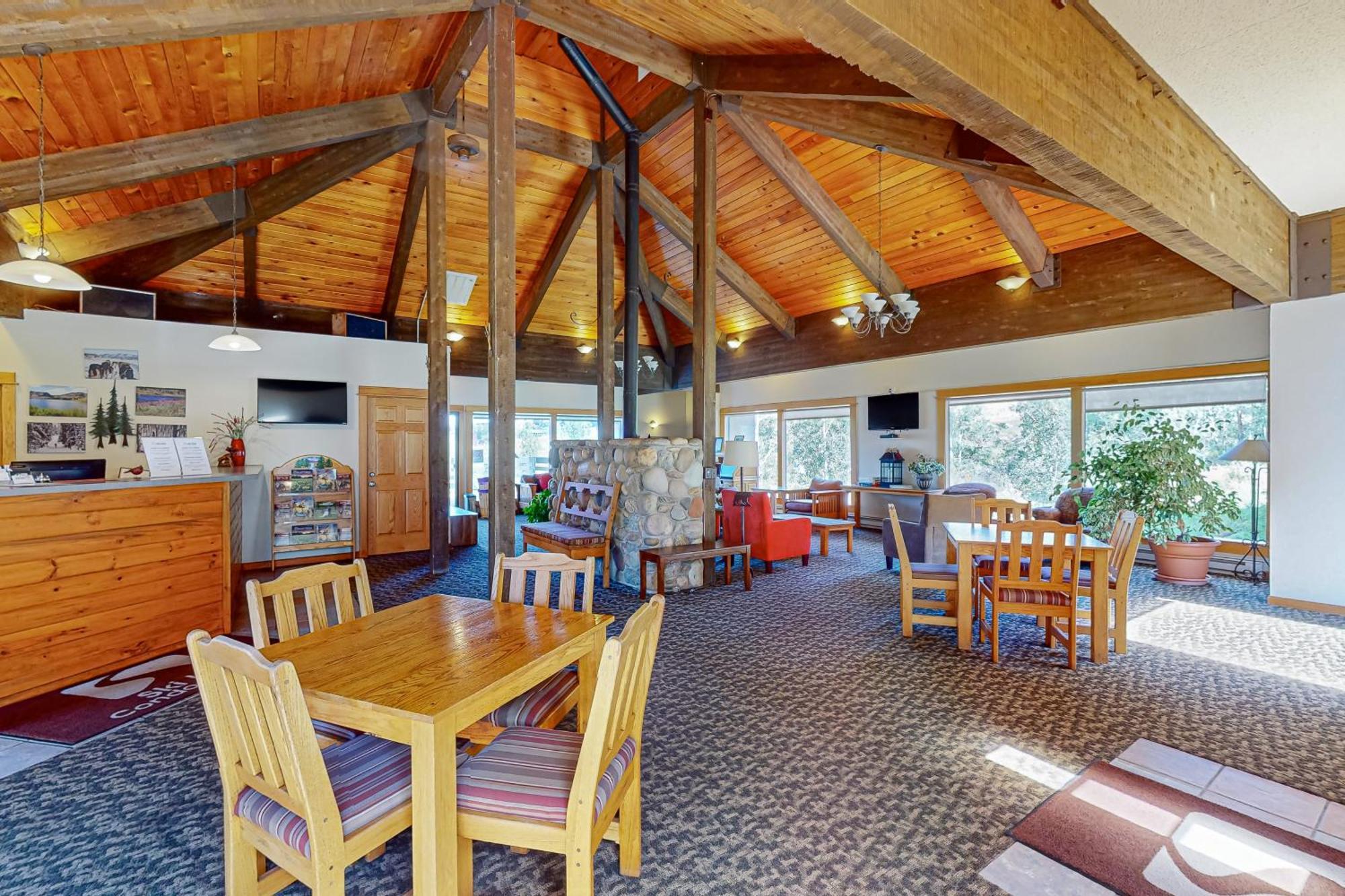 Ski Inn Steamboat Springs Room photo